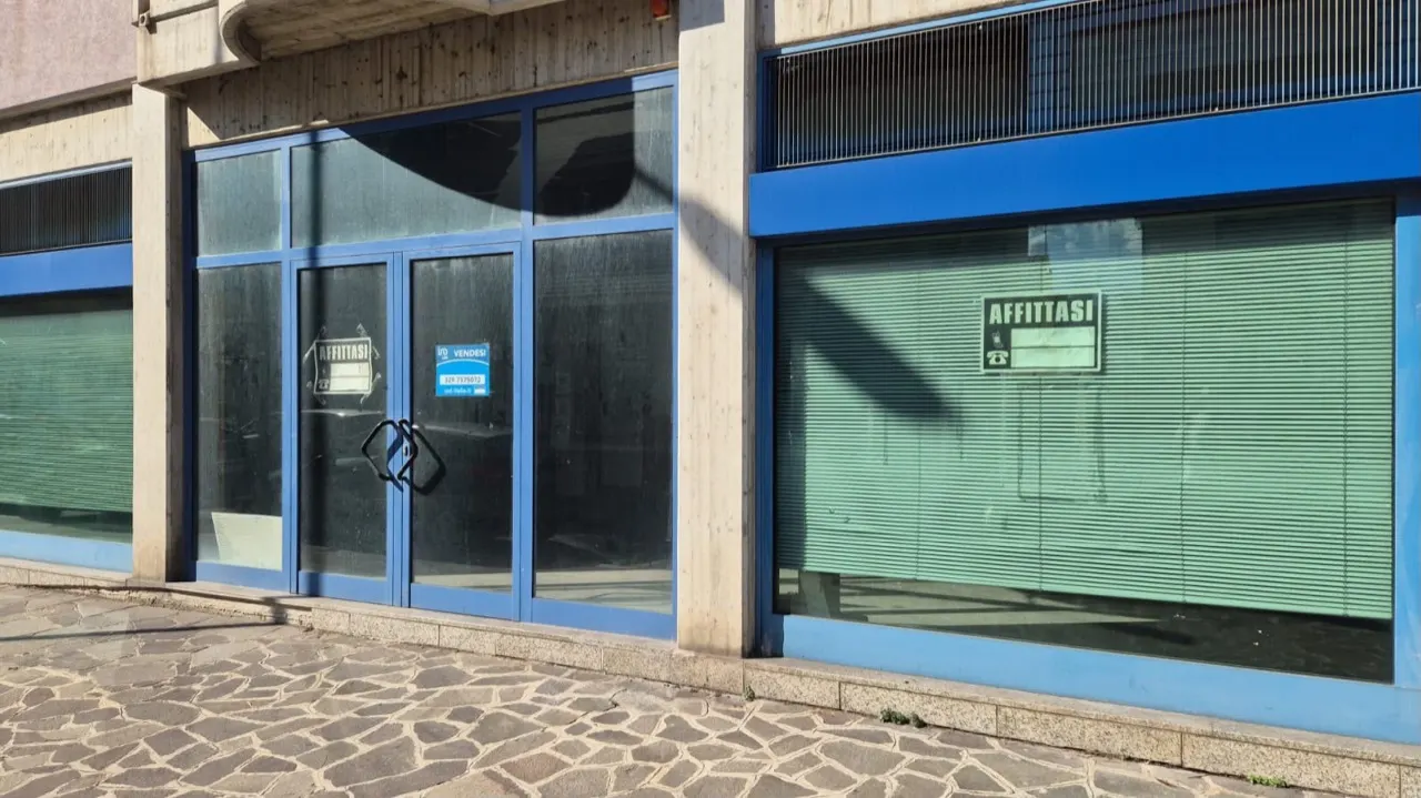 Il locale prima dell'intervento di Diva Infissi